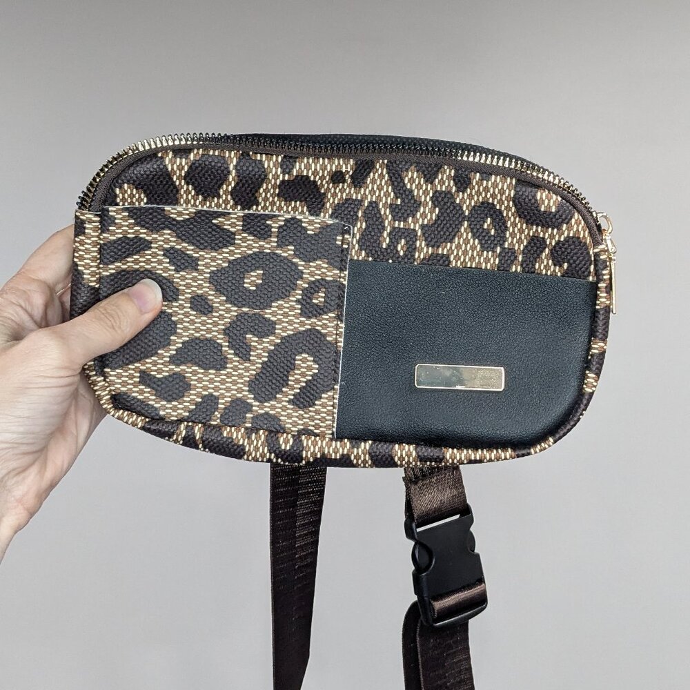 *3/$10* Faux Snake Pleather Zipper Fanny Pack Brown Tan